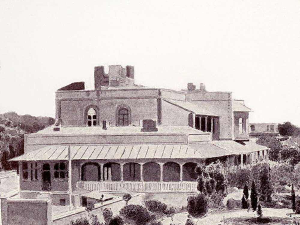 في نهاية المطاف الرجعية جولة باكو (مع البقاء في فندق Art Gallery)