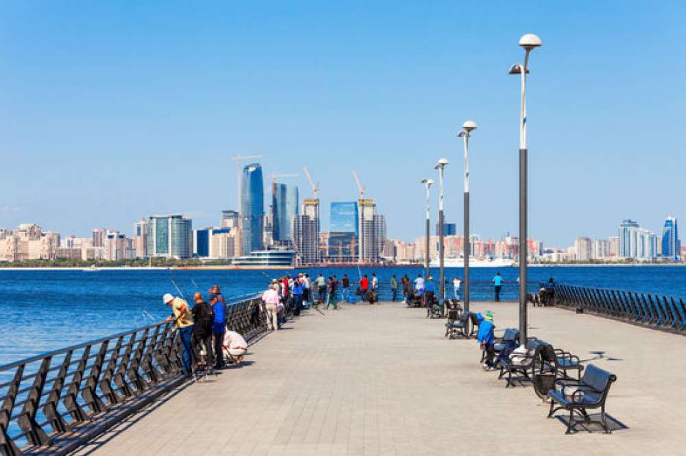 جولة قارب باكو ورحلة فينيسيا الصغيرة