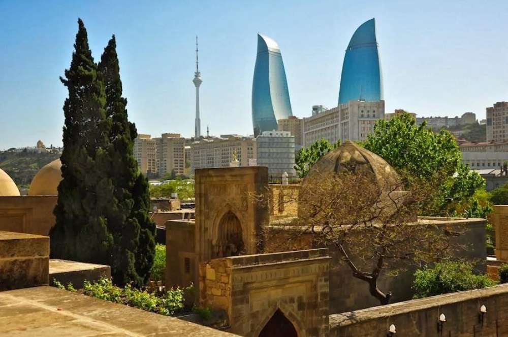 5 * استكشف أذربيجان وجورجيا في 5 أيام